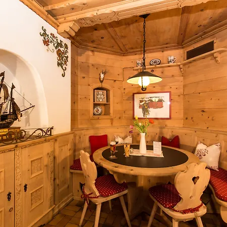 Restaurant Gabriel Hotel 3*